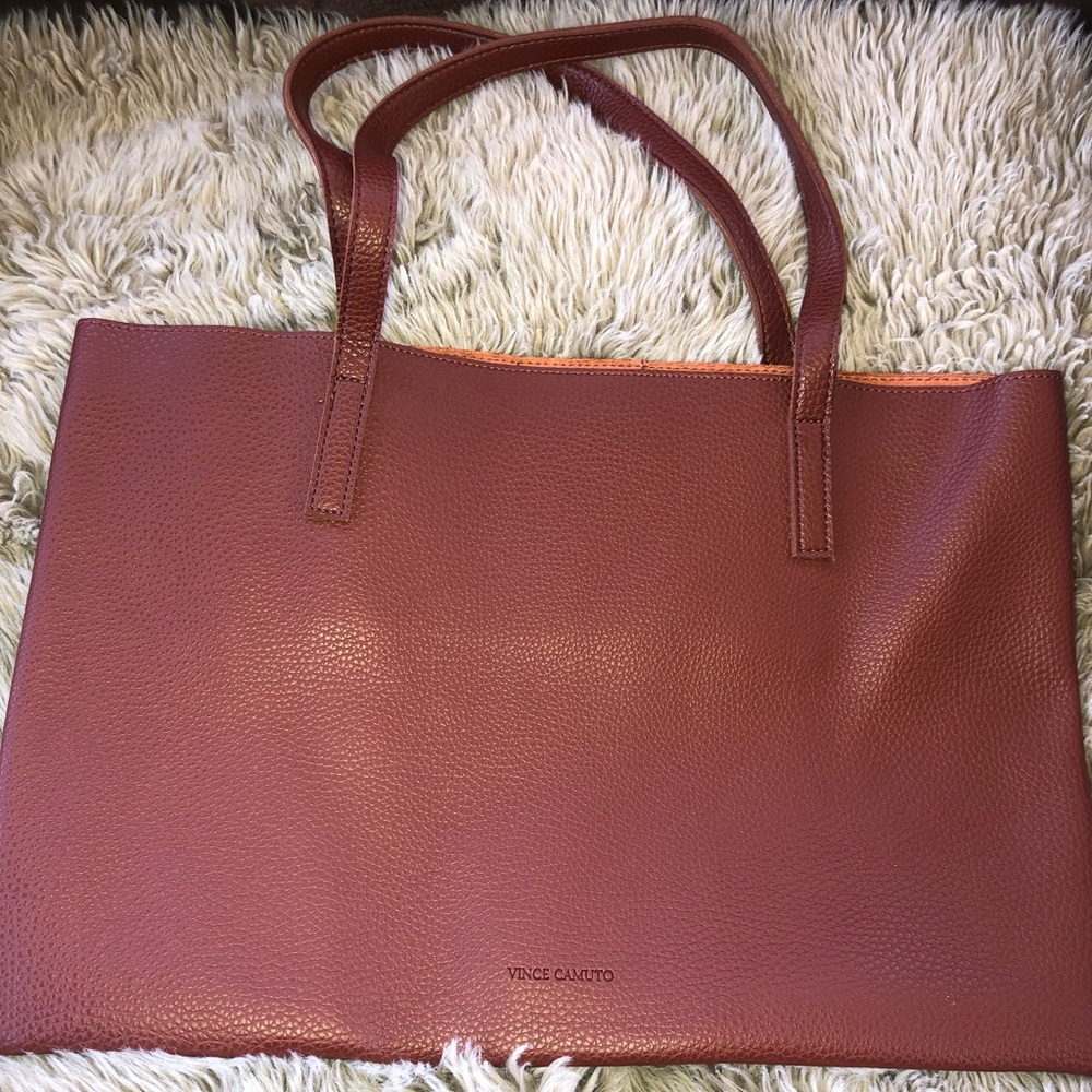 - BRAND NEW VINCE CAMUTO BROWN LEATHER TOTE BAG